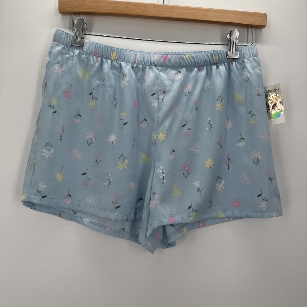 Nordstroms Abound Shorts Women's Size Medium Blue Floral Polyester NWT